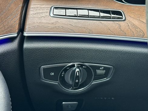 Used 2018 Mercedes-Benz E 43 AMG 4MATIC Sedan image 32