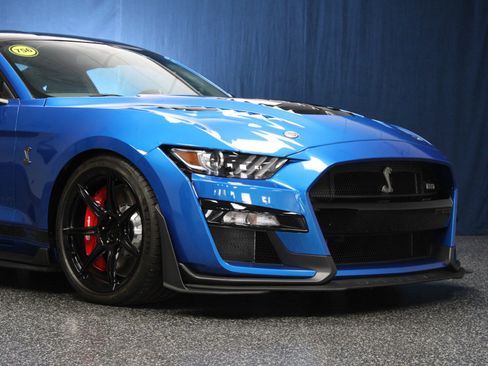 Used 2020 Ford Mustang Shelby GT500 w/ Technology Package RWD image 32