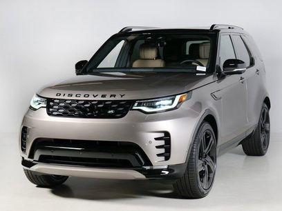 New 2026 Land Rover Discovery Dynamic SE