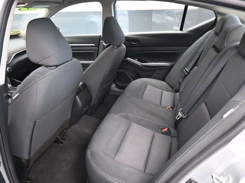 Used 2023 Nissan Altima 2.5 SV FWD image 17
