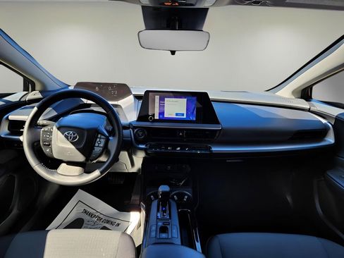 Used 2023 Toyota Prius LE image 21