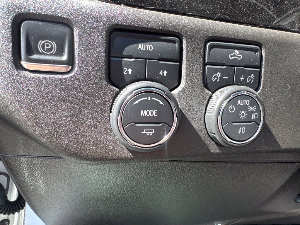 Used 2023 Chevrolet Silverado 1500 RST AWD/4WD image 22