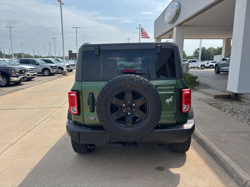 Used 2022 Ford Bronco Black Diamond AWD/4WD image 9