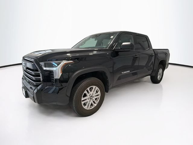 Certified 2025 Toyota Tundra SR5 AWD/4WD image 3