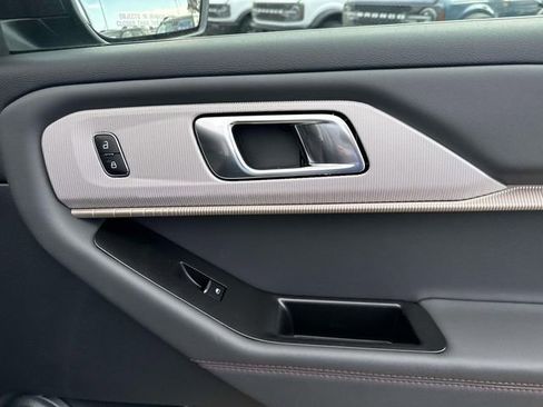 New 2026 Ford Explorer Active w/ Active Comfort Package image 16