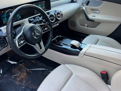 Used 2021 Mercedes-Benz A 220 image 11