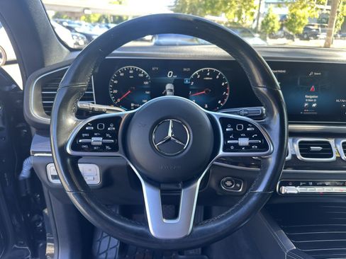 Used 2022 Mercedes-Benz GLE 350 4MATIC w/ Premium Package image 14