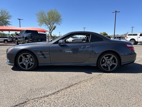 Used 2013 Mercedes-Benz SL 550 image 3