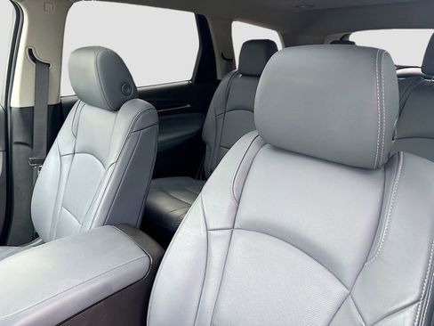 Used 2019 Buick Enclave Premium w/ Experience Buick Package image 22