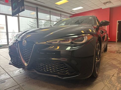 Used 2024 Alfa Romeo Giulia Ti w/ Active Assist Plus Package image 7