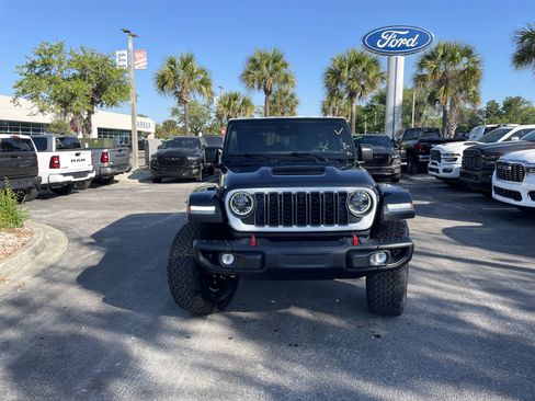 New 2026 Jeep Wrangler Unlimited Rubicon AWD/4WD image 2
