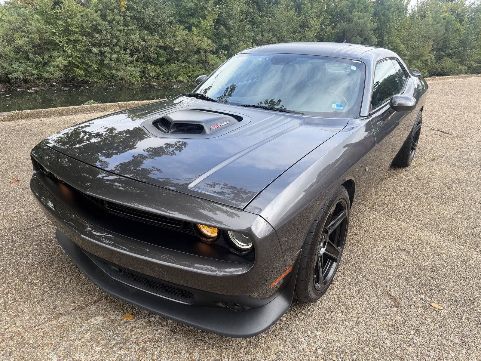 Used 2016 Dodge Challenger R/T Scat Pack RWD image 7