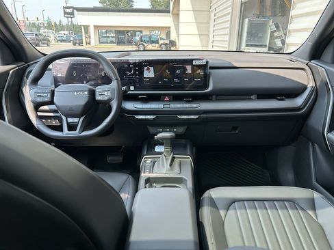 New 2027 Kia Seltos X-Line S w/ X-Line S Premium Package AWD/4WD image 17