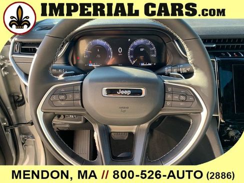 New 2025 Jeep Grand Cherokee L Altitude image 21