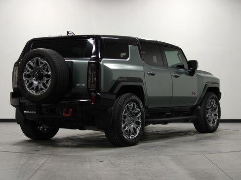 Used 2024 GMC Hummer EV 3X w/ LPO, Illumination Package image 4