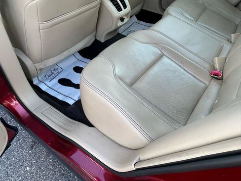 Used 2013 Ford Taurus Limited FWD image 9