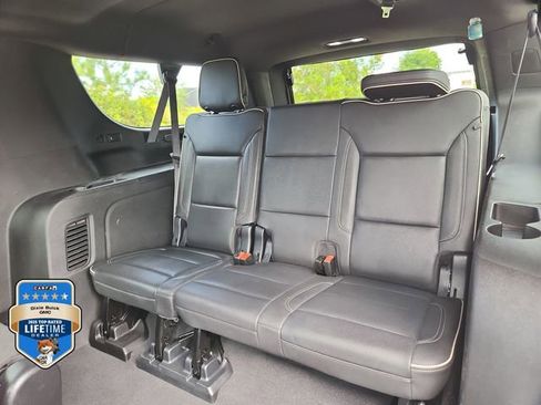 Certified 2023 Chevrolet Suburban Premier RWD image 10