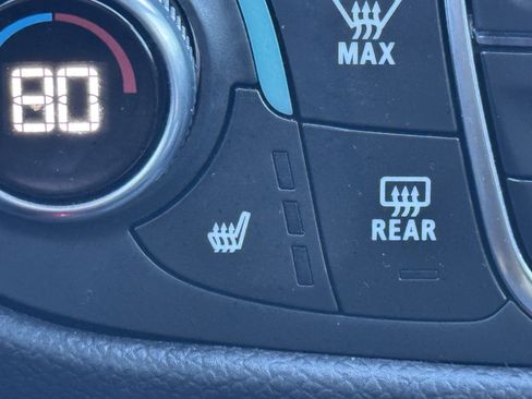 Used 2023 Chevrolet Equinox RS image 21