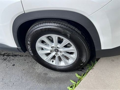 Used 2025 Toyota Grand Highlander AWD image 13