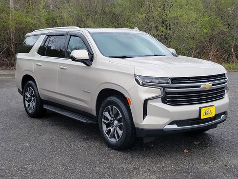 Used 2021 Chevrolet Tahoe LT w/ LT Signature Package AWD/4WD image 3