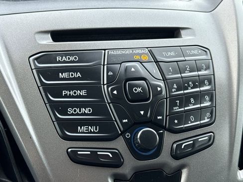 Used 2019 Ford Transit 250 148 Medium Roof image 16