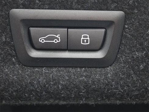 New 2026 BMW 330i xDrive 330i xDrive w/ M Sport Package image 25