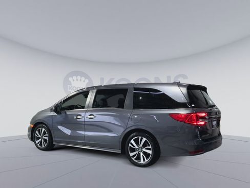 Used 2023 Honda Odyssey Touring image 8