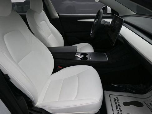 Used 2023 Tesla Model 3 Standard Range image 35