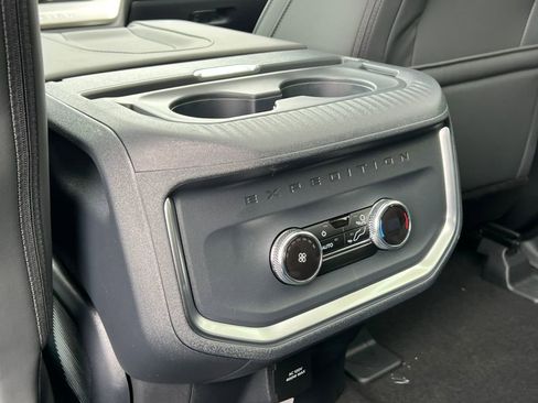 New 2026 Ford Expedition Active image 33