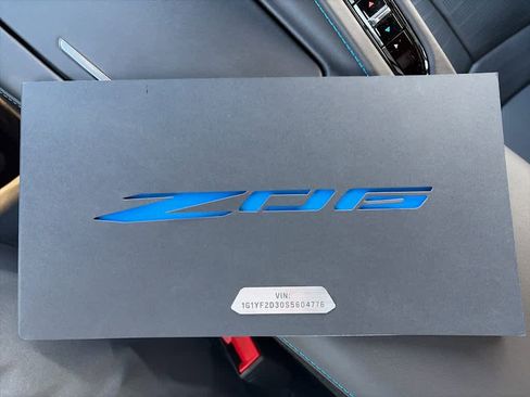 Used 2025 Chevrolet Corvette Z06 w/ Chrome Exterior Badge Package image 24