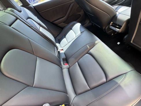 Used 2022 Tesla Model 3 Long Range image 13