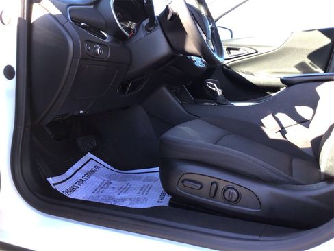 Used 2023 Chevrolet Malibu LT image 19