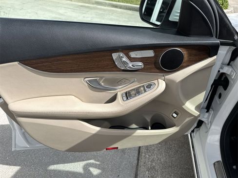 Used 2019 Mercedes-Benz C 300 Sedan image 40