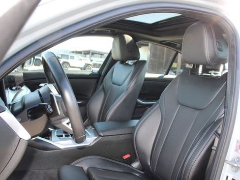 Used 2026 BMW 330i xDrive Sedan AWD/4WD image 34