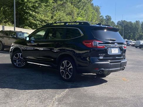 Used 2023 Subaru Ascent Limited w/ Technology Package AWD/4WD image 6