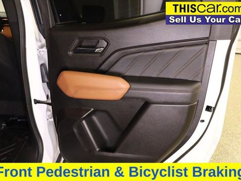 Used 2024 GMC Canyon AT4 w/ AT4 Premium Package image 28