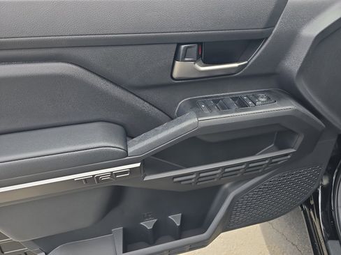 New 2026 Toyota Tacoma TRD Off-Road AWD/4WD image 11