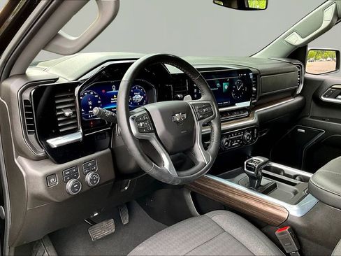 Used 2024 Chevrolet Silverado 1500 RST w/ Convenience Package II AWD/4WD image 12