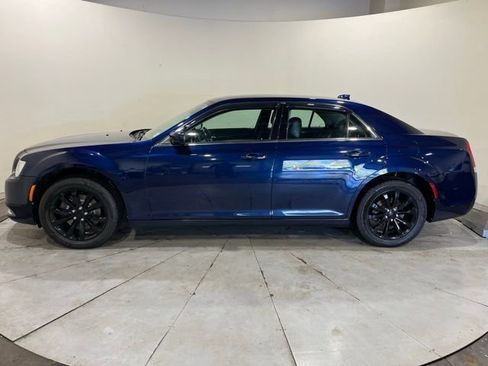 Used 2016 Chrysler 300 Limited w/ Driver Convenience Group AWD/4WD image 5