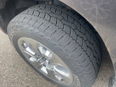 Used 2020 RAM 1500 Big Horn AWD/4WD image 9
