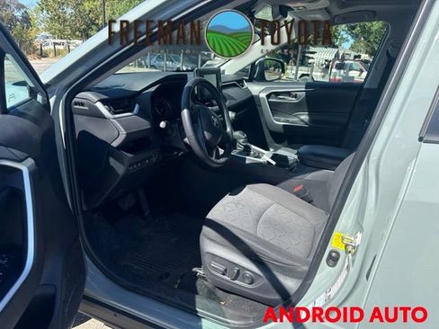 Used 2020 Toyota RAV4 XLE w/ Convenience Package AWD/4WD image 7
