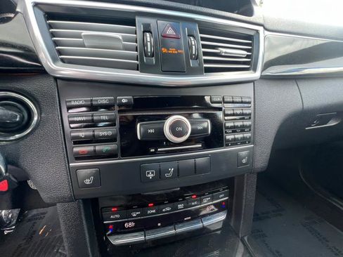 Used 2011 Mercedes-Benz E 350 4MATIC Sedan image 10