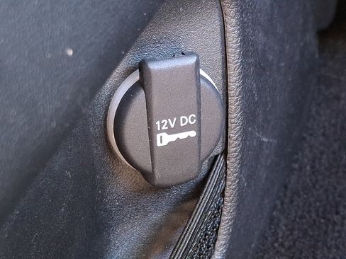 Used 2022 Dodge Challenger SXT w/ Driver Convenience Group AWD/4WD image 25