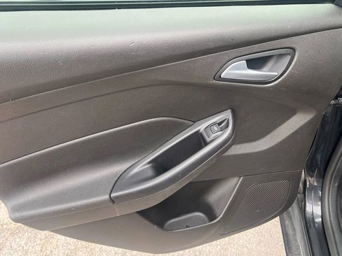 Used 2016 Ford Focus SE image 24