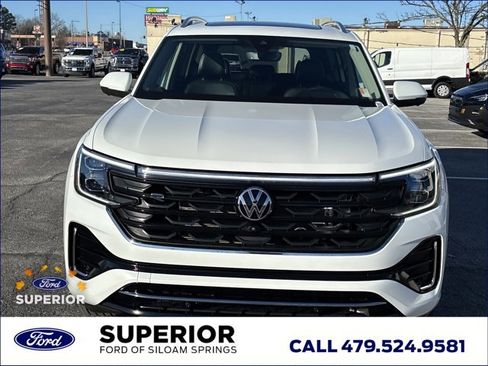Used 2024 Volkswagen Atlas SEL Premium R-Line image 14