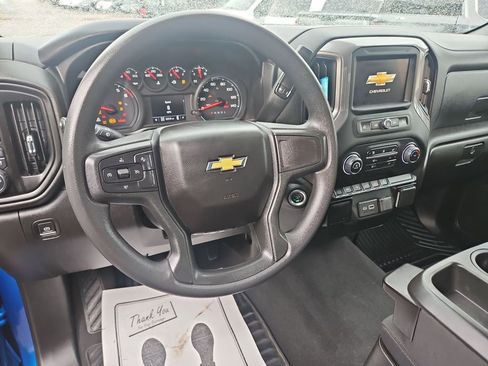 Used 2022 Chevrolet Silverado 1500 Custom image 12