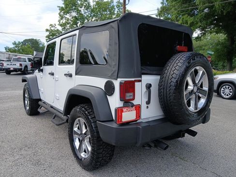 Used 2017 Jeep Wrangler Unlimited Sport w/ Quick Order Package 24S AWD/4WD image 8