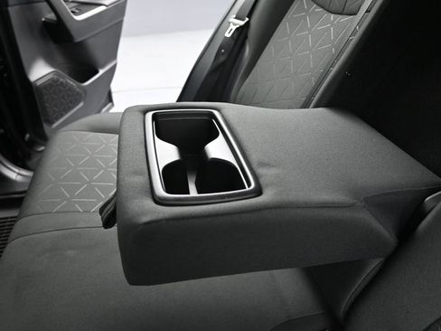 Used 2023 Toyota RAV4 XLE image 16