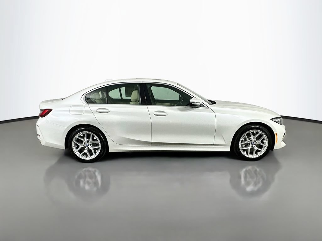 Used 2025 BMW 330i Sedan RWD image 7