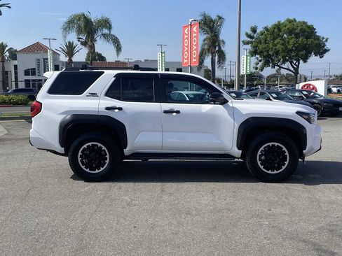 Certified 2025 Toyota 4Runner TRD Off-Road Premium AWD/4WD image 44